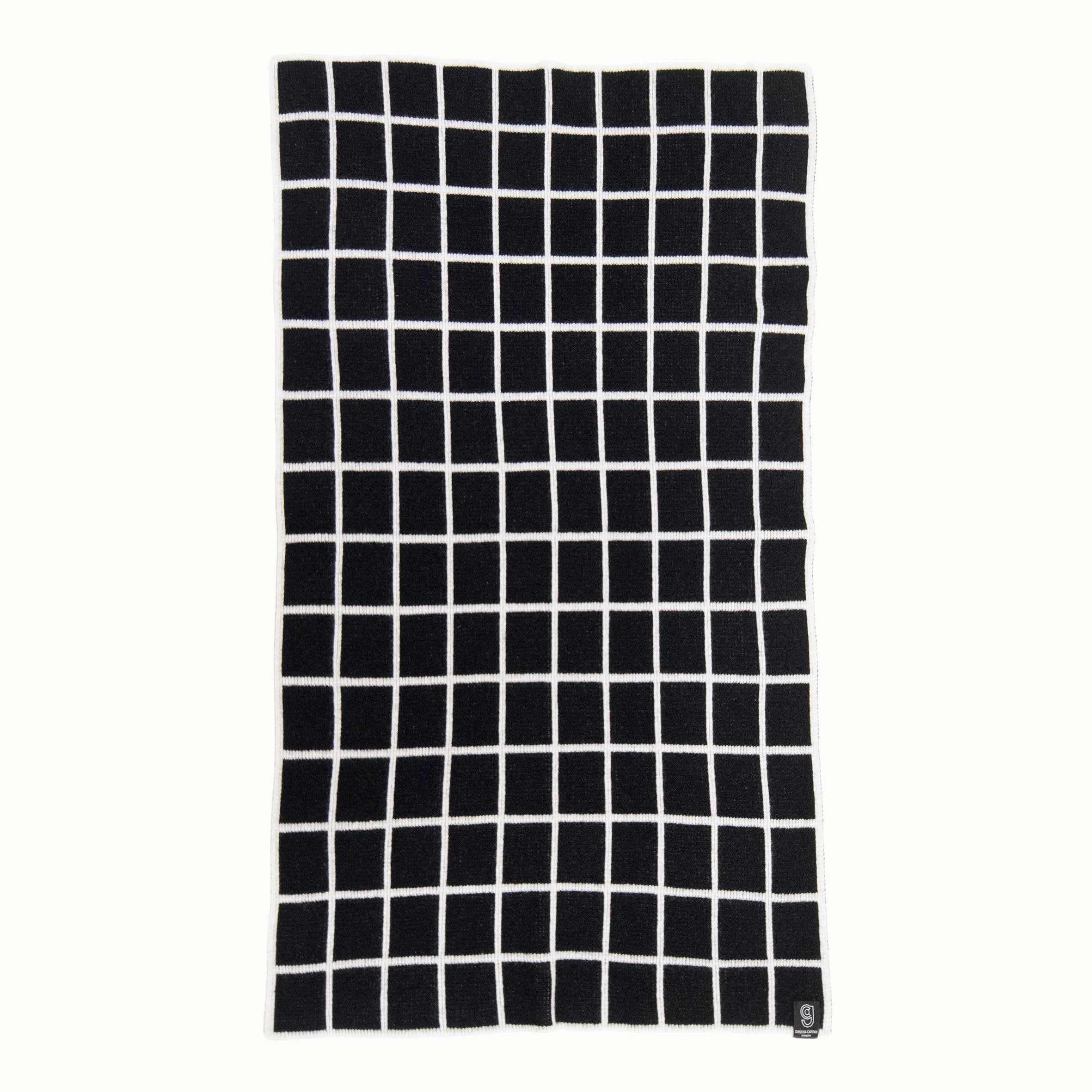 GRID BABY BLANKET IN BLACK AND WHITE