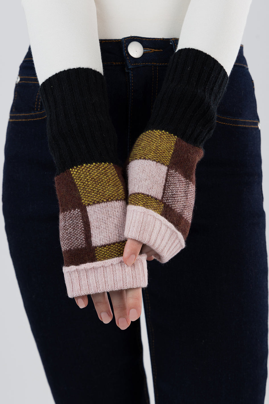 'BLOCK PRINT' TARTAN HAND WARMER - CHOCOLATE