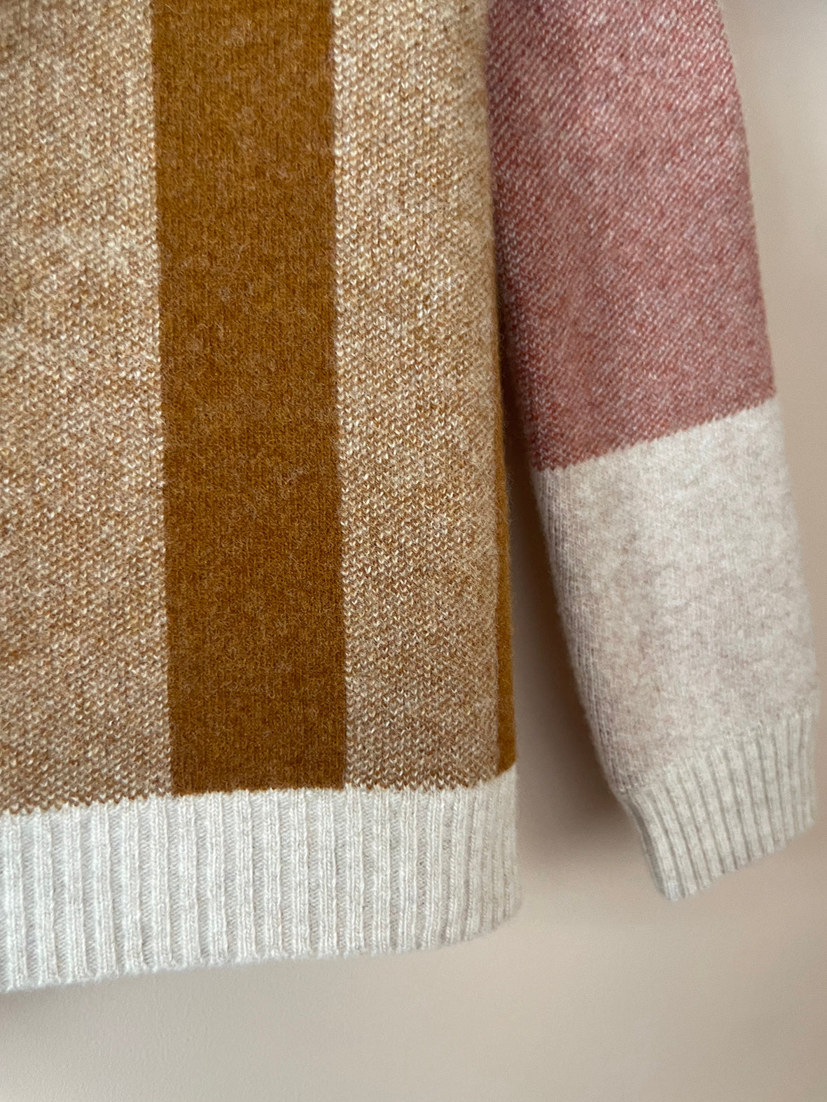 CHEQUER JUMPER - CREAM