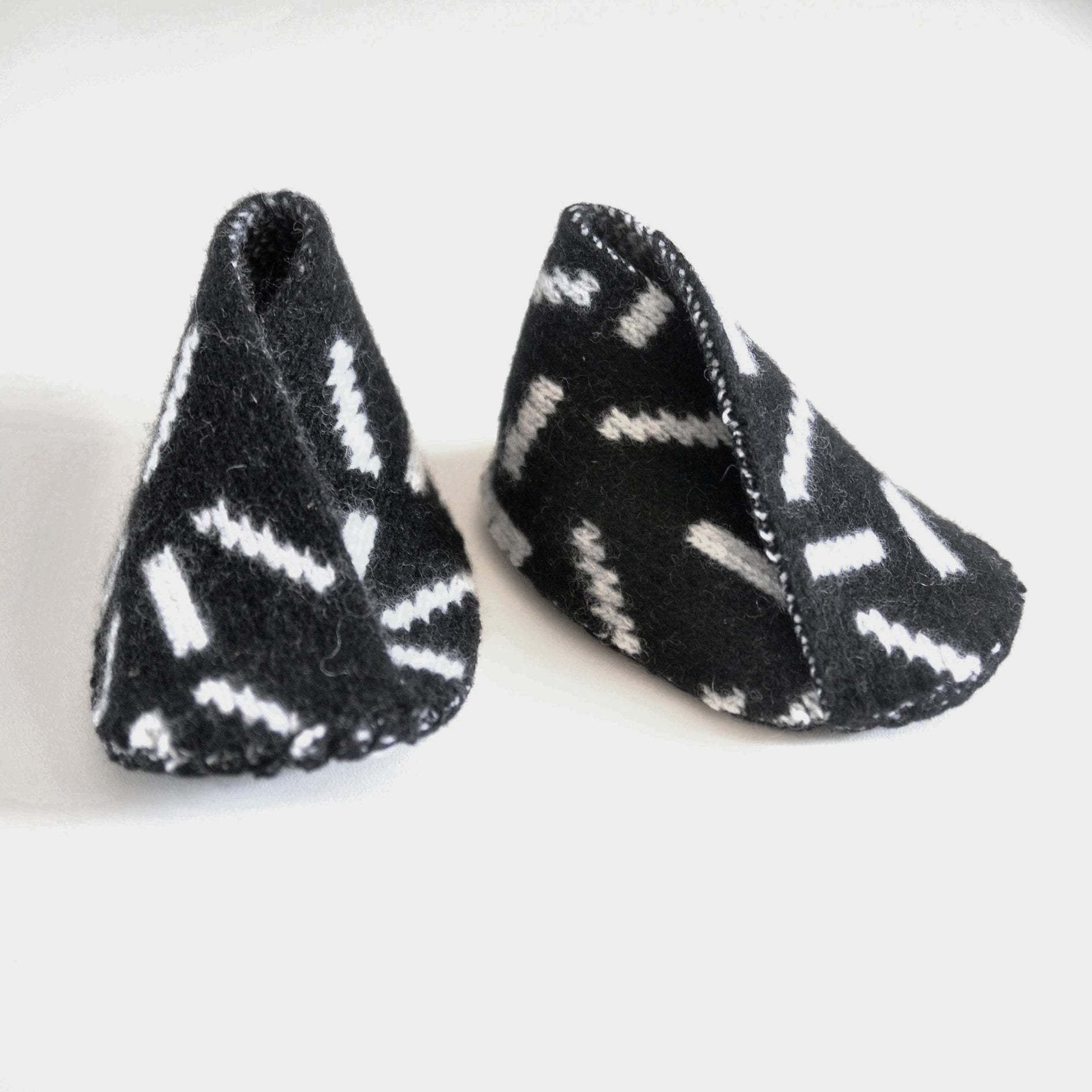 DASH BABY BOOTIE BLACK AND WHITE