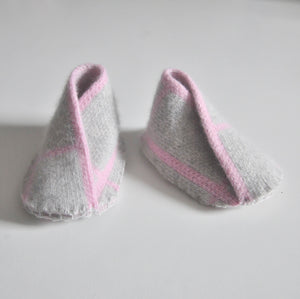 GRID BABY BOOTIE IN GREY AND PINK